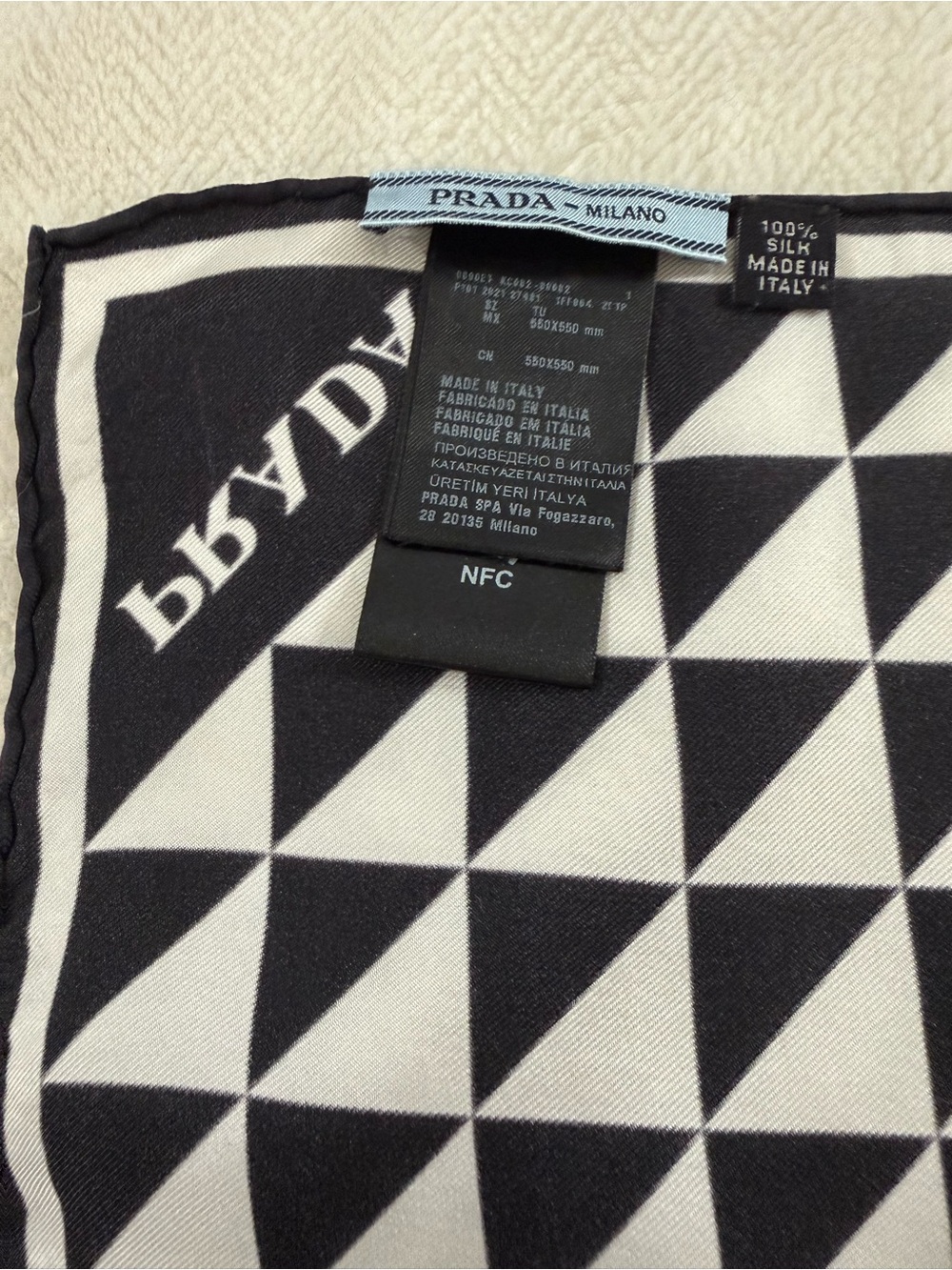 Prada Black and White geometric-patterned Silk Twill Scarf - Picture 5 of 9